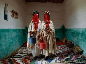 72334_945x709-cb1381332402