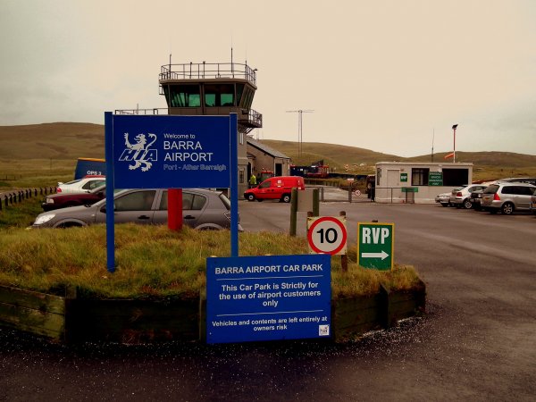 BARRA_AIRPORT_WESTERN_ISLE_SCOTLAND_SEP_2010_(5039709336)